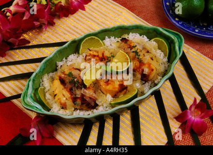 Yassa de poulet, ragoût de poulet sénégalais, ragoût de poulet sénégalais, nourriture et boissons, l'alimentation, de la cuisine africaine du Sénégal, Sénégal, Afrique Banque D'Images