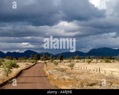 Moralana scenic drive près de Wilpena Pound et le parc national de Flinders en Australie méridionale Banque D'Images