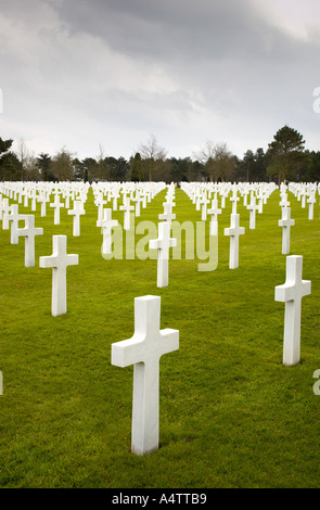 Tombes de guerre au cimetière militaire américain Coleville sur Mer Normandie France Banque D'Images