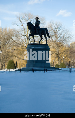 Statue de George Washington à Boston's Jardin Public Banque D'Images