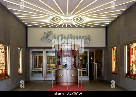 Entrée de Lichtburg, le plus grand cinéma d'Allemagne, Essen, NRW Banque D'Images