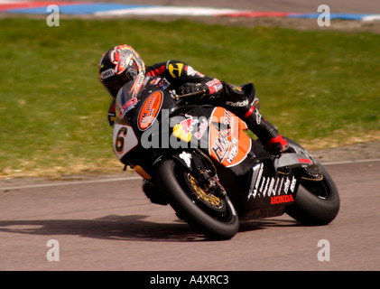 Ryuichi Kiyonari à cheval en British Superbikes BSB 2005 Banque D'Images