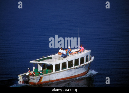 Ferry, ferry-boats, ferry boat service, Lac Atitlan, ville de Panajachel, Panajachel, Solola, Solola, Guatemala, Ministère de l'Amérique centrale Banque D'Images