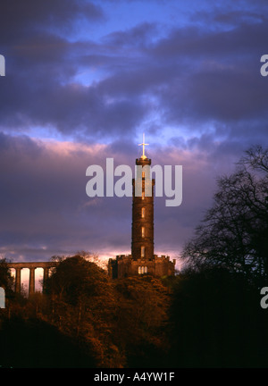 dh CALTON HILL ÉDIMBOURG Lord Nelsons télescope monument nelson Banque D'Images