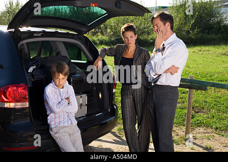 Famille avec ventilés location Banque D'Images