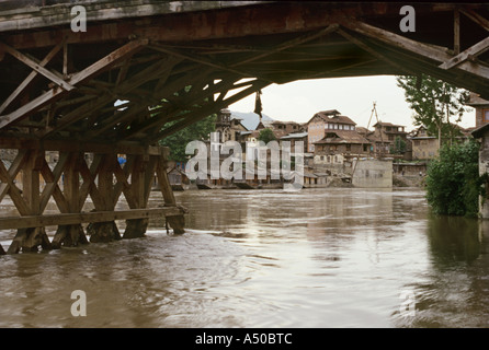 Jhelum River au Jammu Cachemire Inde Banque D'Images