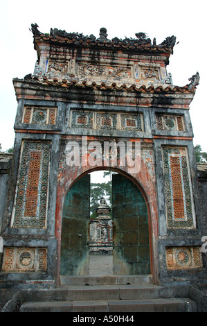 Tombeau de Tu Duc près de Hue Centre du Vietnam l'Asie du sud-oriental Orient gateway de Stèle Banque D'Images