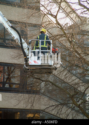 D'Incendie et de secours de l'Oxfordshire Prendre en bas les lumières de Noël Banque D'Images