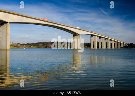 Vue panoramique sur le pont sur la rivière Orwell Orwell près d'Ipswich Suffolk en Angleterre Banque D'Images