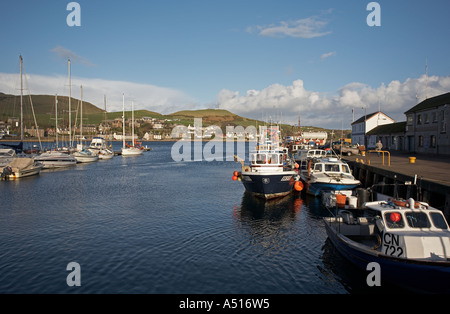 Les bateaux de pêche amarrés dans le Port de Campbeltown, Argyll, Scotland, Kintyre Banque D'Images