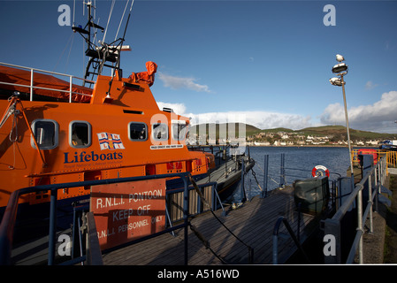 Sauvetage RNLB Ernest et Mary Shaw amarré dans le Port de Campbeltown Ecosse Kintyre Banque D'Images