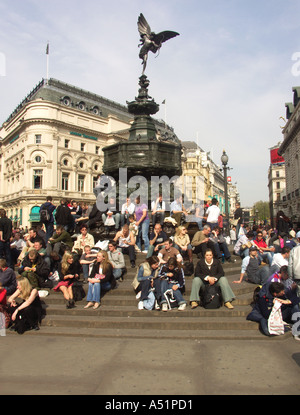 Statue d'eros de Piccadilly Circus London England Banque D'Images