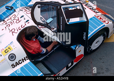 Porsche 962C. Team Joest Racing. Henri Pescarolo pilotes Jean-Louis Ricci & Claude Ballot-Lena. La course des 24 Heures du Mans 1989 Banque D'Images