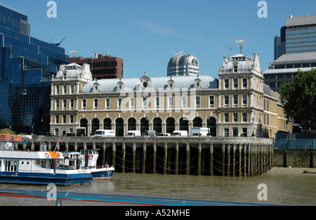 Old Billingsgate Fish Market Londres England Historic DE LA TAMISE Banque D'Images