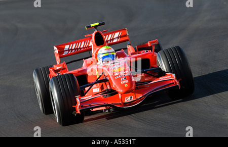 Felipe Massa (BRA) dans la Ferrari F2007 de Formule 1 lors de séances d'examens en février 2007 Banque D'Images