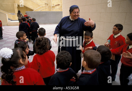 Painet ha0751 5706 Egypte enfants Soeur Franciscaine abou Kir alexandria école primaire au pays en développement, de pays moins Banque D'Images