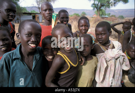 Painet ha0883 6132 Soudan du Sud enfants garçons toposas tribals nanyangacor au pays en développement, pays économiquement moins Banque D'Images