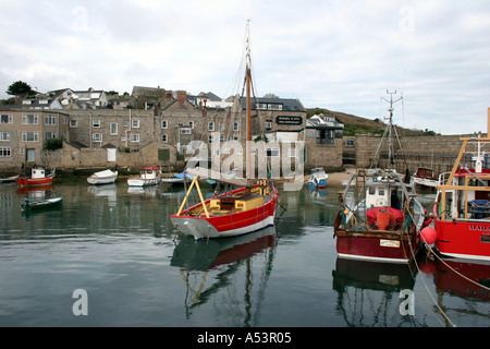 Hughtown Harbour St Marys Isles of Scilly Banque D'Images