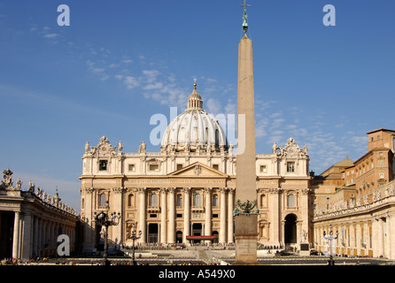 Basilique de Saint Peter obélisque Vatican Rome Banque D'Images