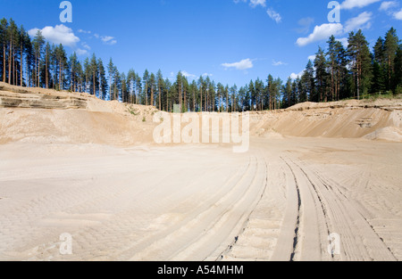 Du sable fin dans un bac à sable sur une plage de ridge / esker , Finlande Banque D'Images