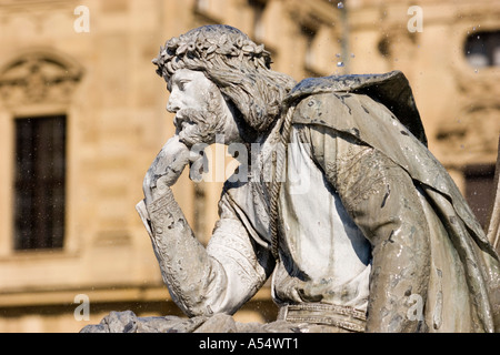 Würzburg fontaine Franconie Walther von der Vogelweide Bavaria Allemagne Banque D'Images