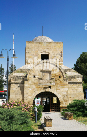 La porte de Kyrenia, Lefkosa Nicosia, Chypre du Nord. Maintenant un bureau d'information touristique Banque D'Images