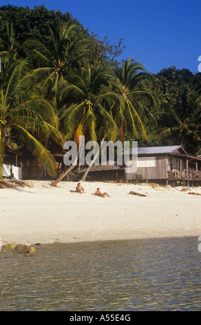 Scène de plage, l'île de Pulau Rawa Rawa /, Johor, Malaisie Banque D'Images