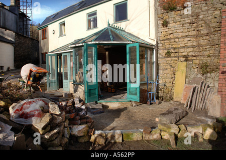 Un chalet EN RÉNOVATION UK Banque D'Images