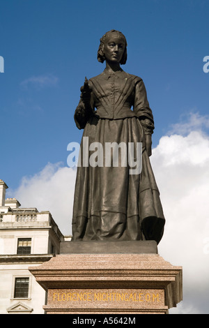 L'Angleterre. Londres. Statue de Florence Nightingale à Lower Regent Street Banque D'Images