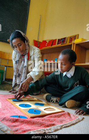 Painet iy7775 Ethiopie saint marys catholic school Addis Ababa intégrer primaire secondaire petits besoins spéciaux d'aile Banque D'Images