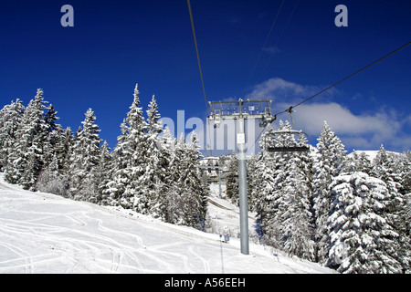 Dans le télésiège de ski suisses de Villars sur Ollon, Canton de Vaud, Suisse Banque D'Images