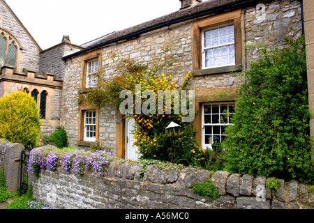 Cottage Ashford Angleterre Derbyshire, Royaume-Uni Banque D'Images