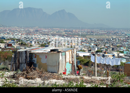 Township de Khayelitsha, près du Cap, Afrique du Sud sur la Montagne de la table en toile de RSA Banque D'Images