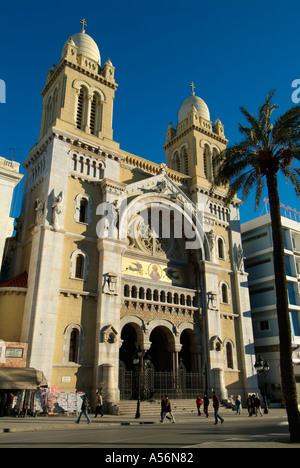 Cathédrale Catholique, Place de l'indépendance, Tunis, Tunisie Banque D'Images