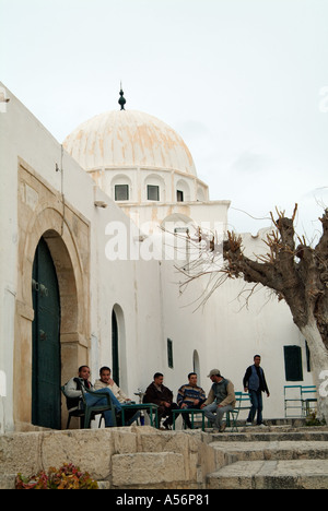 Cafe de la mosquée, Place Bou Makhlouf, Le Kef, Tunisie Banque D'Images