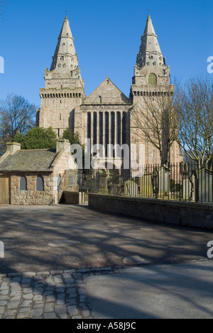 Dh St Machars vieille cathédrale Église ABERDEEN ABERDEEN Twin Towers Banque D'Images