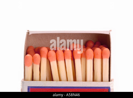 Fort de matchs en bois sur fond blanc Banque D'Images