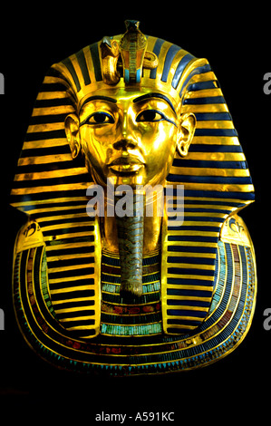 Le TUTANKHAMENS Toetanchamon Toutankhamon funéraire d'or masque d'or de Toutânkhamon Le Musée égyptien au Caire funéraire d'or Banque D'Images