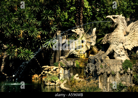 Cascada Parc de la Ciutadella Barcelona Catalunya Espagne Antoni Gaudi Banque D'Images