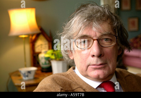 Ted Honderich Grote Professeur émérite de philosophie de l'esprit et la logique de l'University College London & visiter prof à l'Uni de Bath Banque D'Images