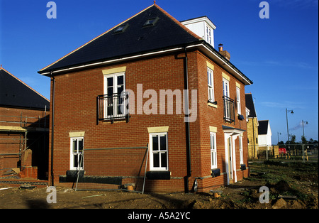 Maisons en construction sur l'ancien site de l'aéroport d'Ipswich, Suffolk, UK, Nacton. Banque D'Images