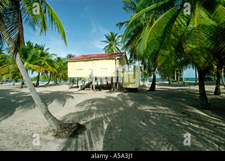 Belize Placencia maison sur le front de mer Banque D'Images
