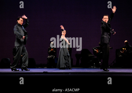 Olga Pericet avec Manuel Linan et Marco Flores dans le Festival de Flamenco 07 au Sadlers Wells Theatre London Banque D'Images