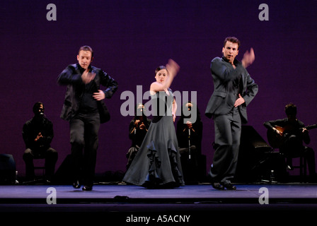 Olga Pericet avec Manuel Linan et Marco Flores dans le Festival de Flamenco 07 au Sadlers Wells Theatre London Banque D'Images