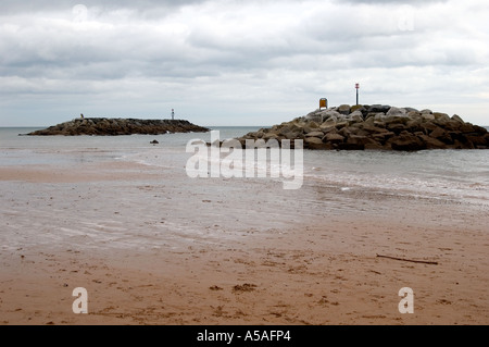 Rochers, partie de la défense de la mer, Greenbottom, Devon, Angleterre. Banque D'Images