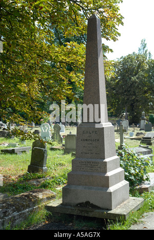 Tombe de Michael William Balfe (1808-1870) compositeur et chanteur irlandais à Kensal Green Cemetery Londres Banque D'Images