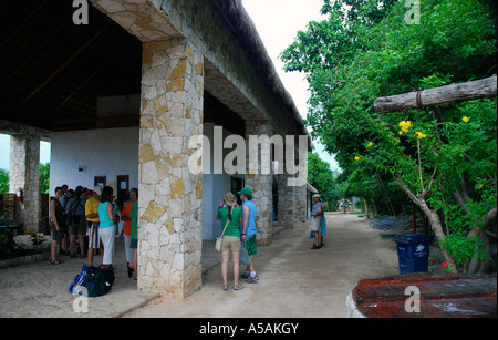 La billetterie à l'entrée de les ruines Maya de Tulum sur la péninsule du Yucatan au Mexique Banque D'Images