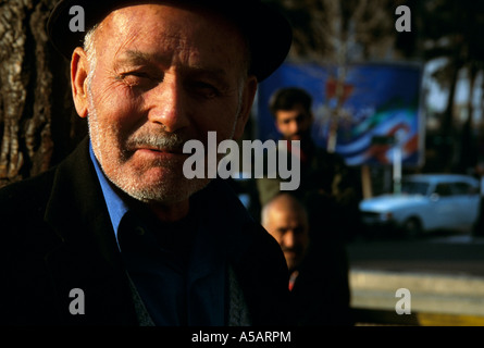 Portrait d'un homme à Téhéran Iran Banque D'Images