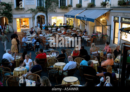 Les repas au restaurant Piazetta Capri Baie de Naples Banque D'Images