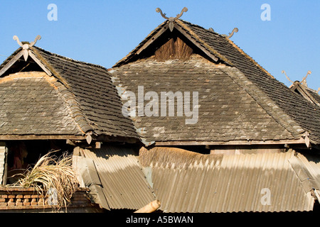 Détails sur une minorité ethnique Hani Maison Gelanghe en bois Akha Chine Xishuangbanna Banque D'Images